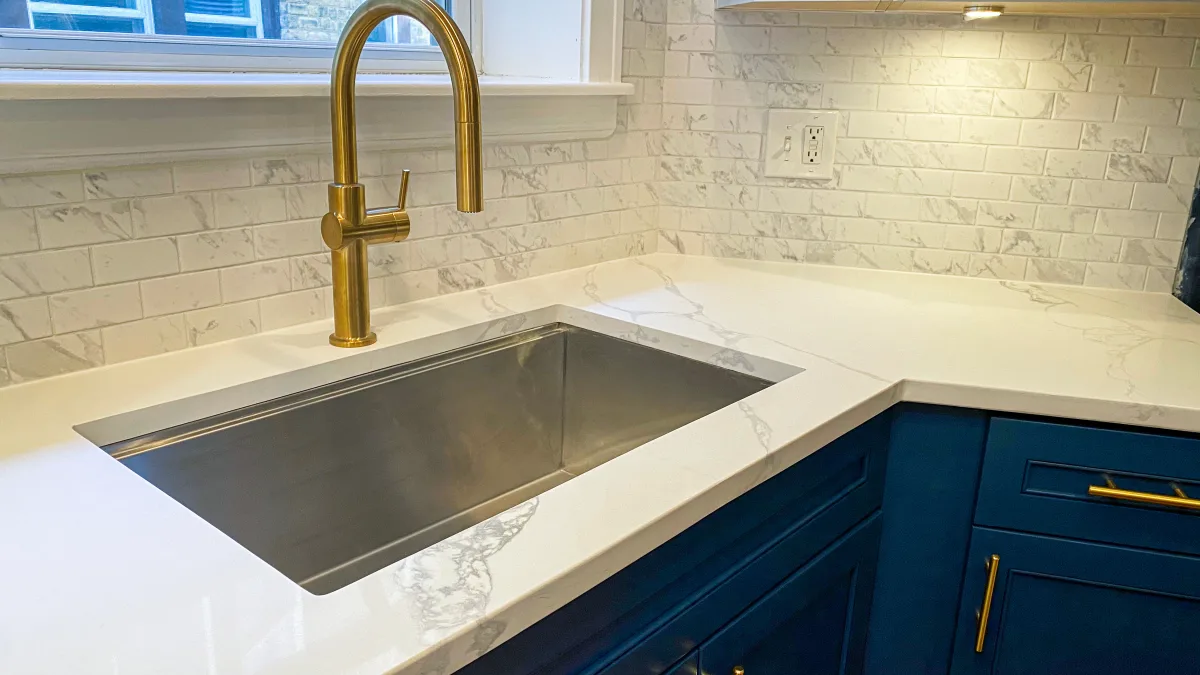 Marble-countertops-kitchen-undermount-sink-stainless.jpeg